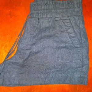 Linen shorts M